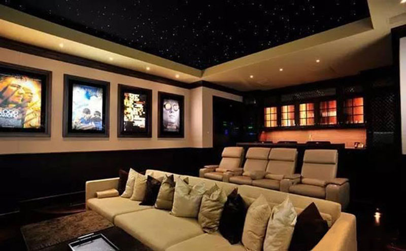 室內聲音的變化過程：增長、穩定和衰減